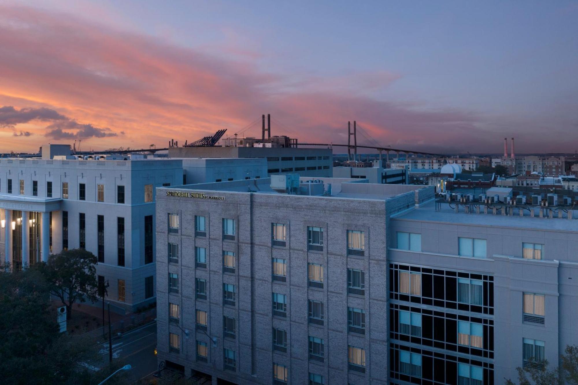 Springhill Suites By Marriott Savannah Downtown Historic District Bagian luar foto